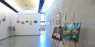 A exposición de artes plásticas está aberta ata o próximo domingo