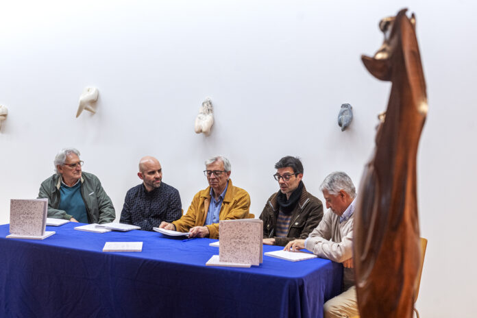 Presentación do catálogo Silencio e Materia de Xosé Cid - 1