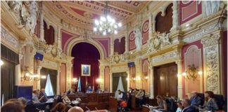 PP, PSOE e BNG abandonan o Pleno do Concello por “dignidade” e estudan a adopción de medidas