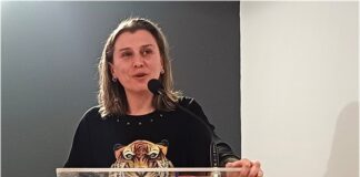 As e os socialistas denuncian un pacto PP-DO para aprobar o proxecto de ordenanza de veladores tal cual fora rexeitado por toda a oposición en pleno anteriormente