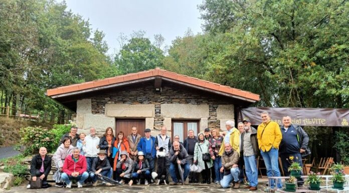 O patrimonio de Beariz ‘sorprendeu’ aos participantes no roteiro organizado polo colectivo Chamoso Lamas