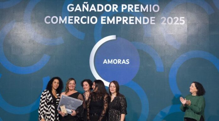 A Xunta de Galicia felicita a ‘Amoras’ do Carballiño por gañar o premio de emprendemento do Comercio Galego