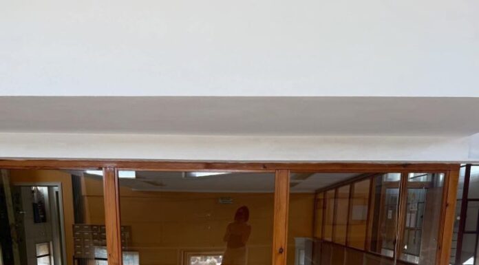 A sala de estudo da Biblioteca Municipal abre mañá as súas portas despois da renovación de mobiliario