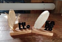 O Café Cultural Ceres 1894 entrega os “Premios Millo e Carozo 2025” ás achegas máis destacadas, e menos afortunadas, da vida social e cultural de Ourense.