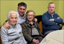 O alcalde de Castrelo de Miño, Avelino Pazos, e a concelleira de Servizos Sociais, Marisol Alonso, visitaron a Vivenda Comunitaria de Castrelo de Miño