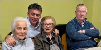 O alcalde de Castrelo de Miño, Avelino Pazos, e a concelleira de Servizos Sociais, Marisol Alonso, visitaron a Vivenda Comunitaria de Castrelo de Miño