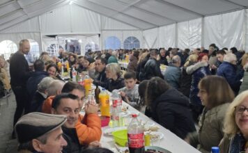 Señorín desfrutou dunha gran festa de magosto cunha cea e moita animación musical