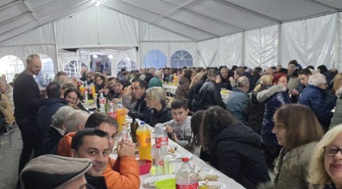 Señorín desfrutou dunha gran festa de magosto cunha cea e moita animación musical