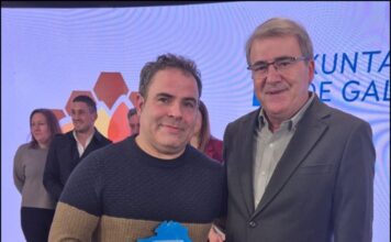 Bronce para “Doce Bágoa”, a mel de Terras de Boborás elaborada por Johnny Trigás Rodríguez