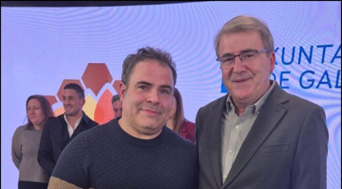 Bronce para “Doce Bágoa”, a mel de Terras de Boborás elaborada por Johnny Trigás Rodríguez