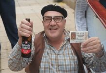 A Comisión das festas do Campo (O Irixo) fan un video promocional (que xa é viral) da súa lotería de Nadal Nº 84854