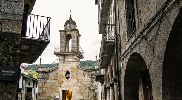 Ribadavia pon en marcha unha nova ordenanza para mellorar o control do tráfico no Casco Histórico