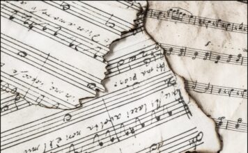 César Morán: “Escrever à mão”