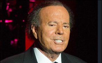 A opinión de Manuel Herminio: “A faciana agochada dos deuses”