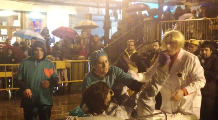 O ‘Enterro da Sardiña’ centra mañá no Carballiño un Entroido que se pecha o domingo coa ‘Festa da Cachucha’