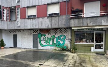 Policía Local e Garda Civil do Carballiño identifican a un menor como presunto autor de máis de 30 pintadas