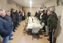 A Sociedade de Pesca do río Viñao inaugurou a súa sede na antiga escola da Almuzara, en Boborás