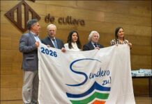 A Deputación de Ourense recolle na localidade valenciana de Cullera as Bandeiras Sendero Azul 2026, que consolidan o liderado termal provincial