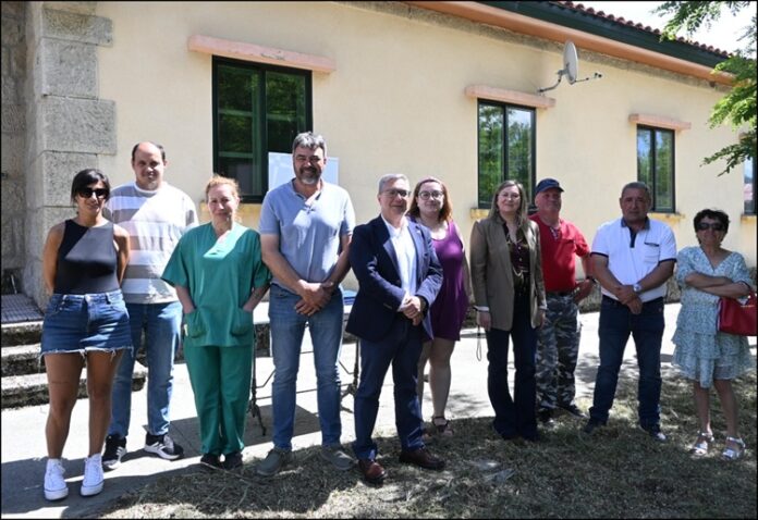 Entrega das chaves aos novos arrendatarios das vivendas do Inorde na estación de tren de Vilavella - 2