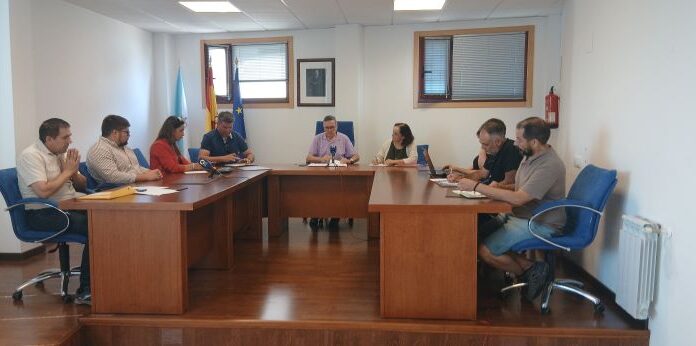 A fusión de Carballeda de Avia con Ribadavia, pendente da decisión dos veciños