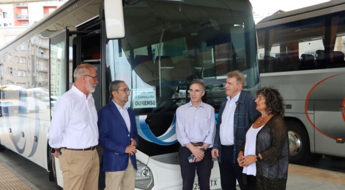 As liñas de autobús entre O Carballiño e Ourense amplíanse con dúas frecuencias máis ao mediodía das fines de semana e festivos a partir deste sábado