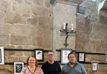 Ribadavia acolle a exposición ‘Retratos y mascotas’, de Roberto Muradás Núñez